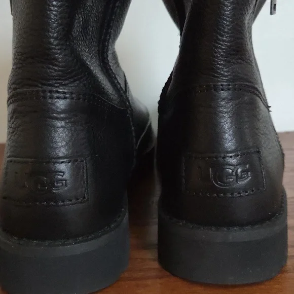 UGG Black Leather Booties Ladies size  7 - Picture 3 of 6